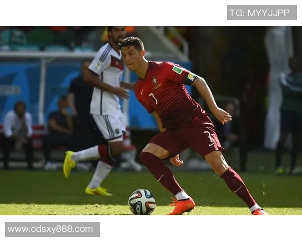 足球明星风采大赏 打造最精彩的足球瞬间集锦视频模板